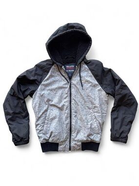 Hollister Men's Gray Body with Black Sleeves Hooded Bomber